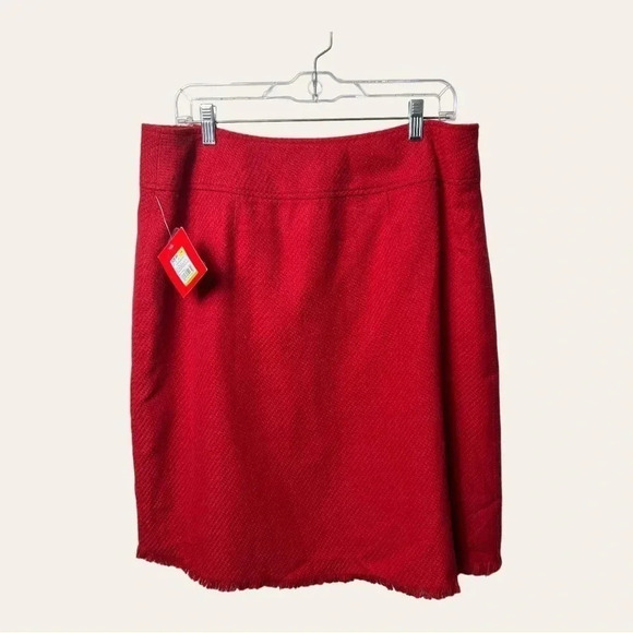 0381W. ISAAC MIZRAHI KNITTED WRAP MIDI SKIRT RED IN COLOR SIZE 14โ BUTTON DETAIL - Picture 6 of 9